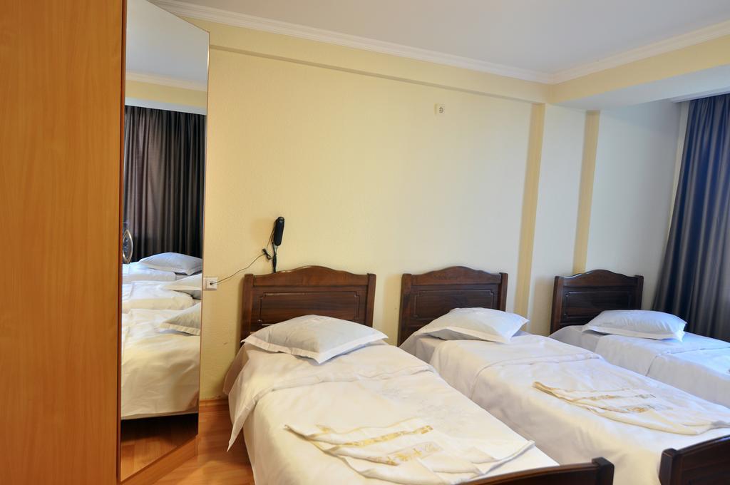 Sun Rise Hotel Tbilisi Room photo